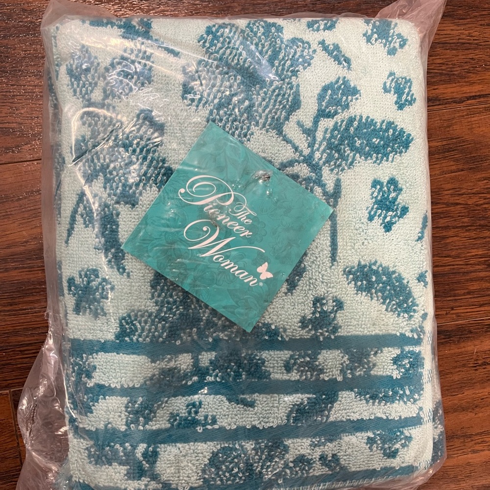 NWT The Pioneer Woman Evie 4 Cotton Hand Towel Set Teal Floral - Picture 3 of 9
